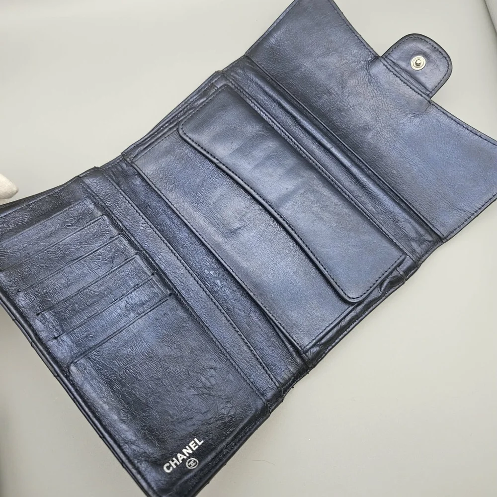 CHANEL 100% authentic
